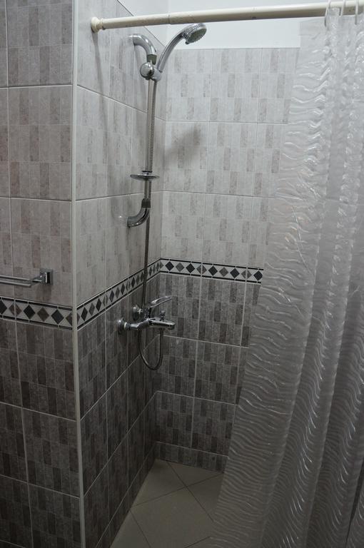 Tandem Guesthouse Hikkaduwa Buitenkant foto