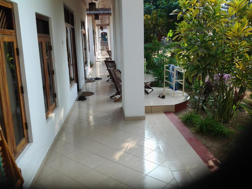 Tandem Guesthouse Hikkaduwa Buitenkant foto