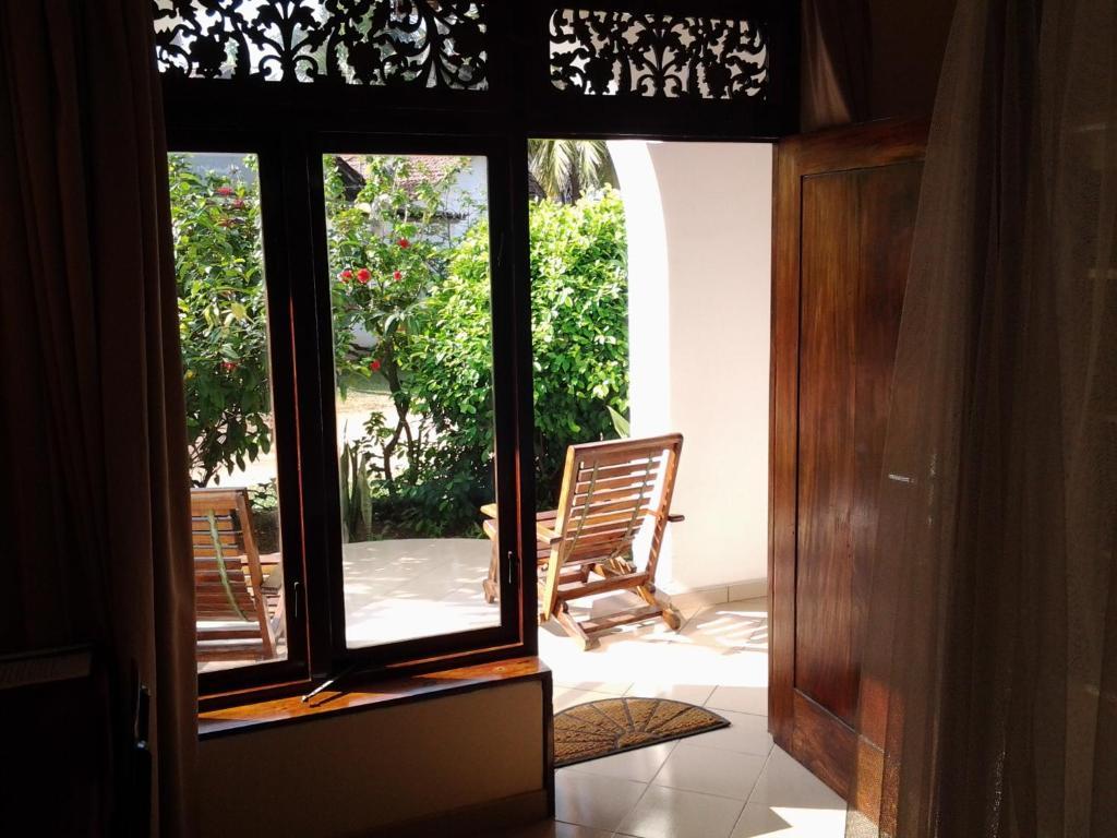 Tandem Guesthouse Hikkaduwa Buitenkant foto